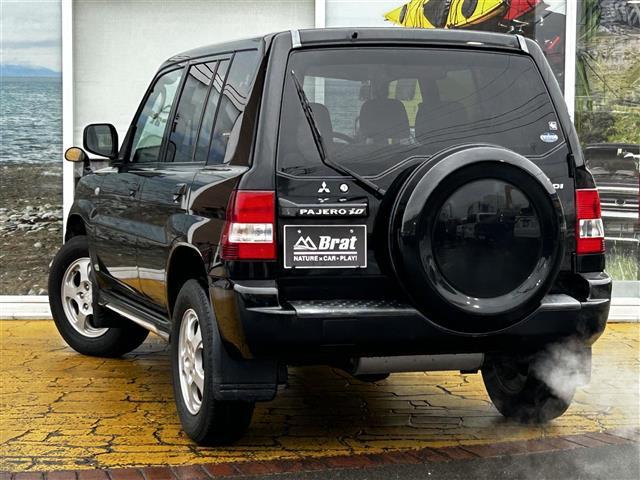 パジェロイオ パールパッケージ　ナビエディション　走行距離３６７００キロ　運転席助手席エアバック　純正アルミホイール　電動格納ドアミラー　オートエアコン　ＡＢＳ　背面タイヤ　社外ドライブレコーダー（6枚目）