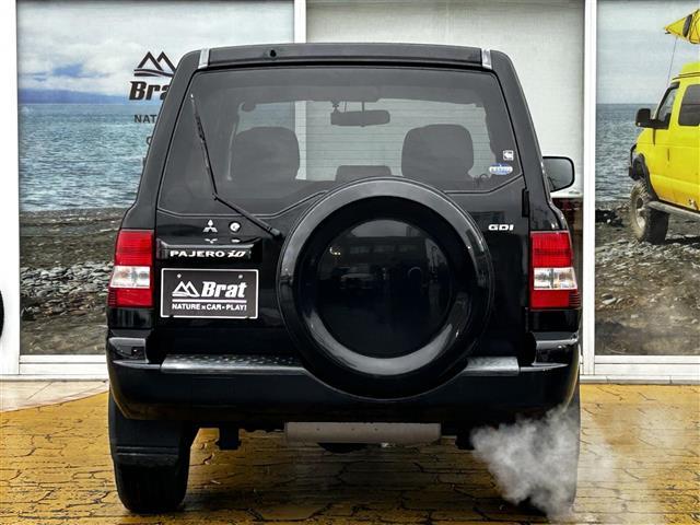 パジェロイオ パールパッケージ　ナビエディション　走行距離３６７００キロ　運転席助手席エアバック　純正アルミホイール　電動格納ドアミラー　オートエアコン　ＡＢＳ　背面タイヤ　社外ドライブレコーダー（7枚目）