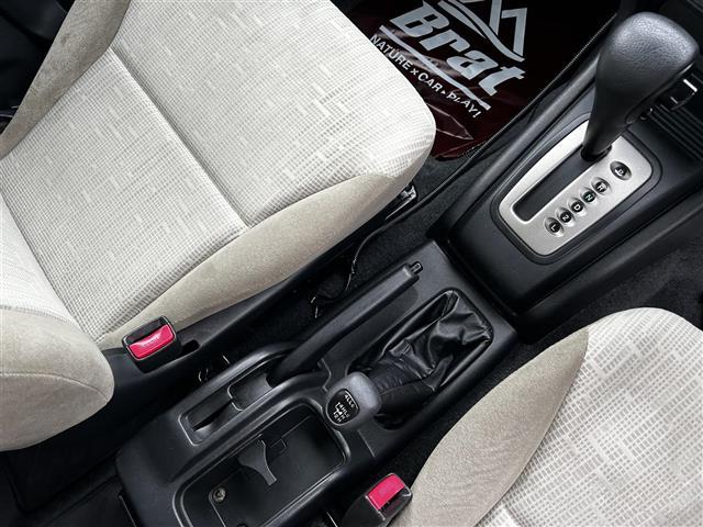 パジェロイオ パールパッケージ　ナビエディション　走行距離３６７００キロ　運転席助手席エアバック　純正アルミホイール　電動格納ドアミラー　オートエアコン　ＡＢＳ　背面タイヤ　社外ドライブレコーダー（13枚目）