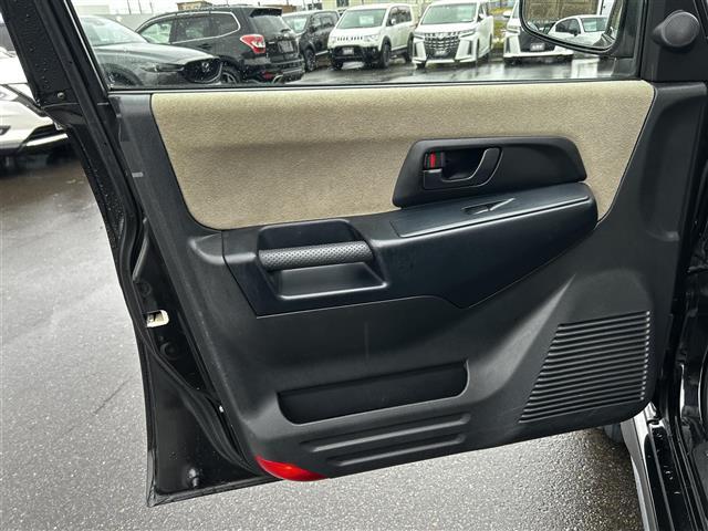 パジェロイオ パールパッケージ　ナビエディション　走行距離３６７００キロ　運転席助手席エアバック　純正アルミホイール　電動格納ドアミラー　オートエアコン　ＡＢＳ　背面タイヤ　社外ドライブレコーダー（30枚目）