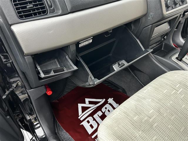 パジェロイオ パールパッケージ　ナビエディション　走行距離３６７００キロ　運転席助手席エアバック　純正アルミホイール　電動格納ドアミラー　オートエアコン　ＡＢＳ　背面タイヤ　社外ドライブレコーダー（35枚目）