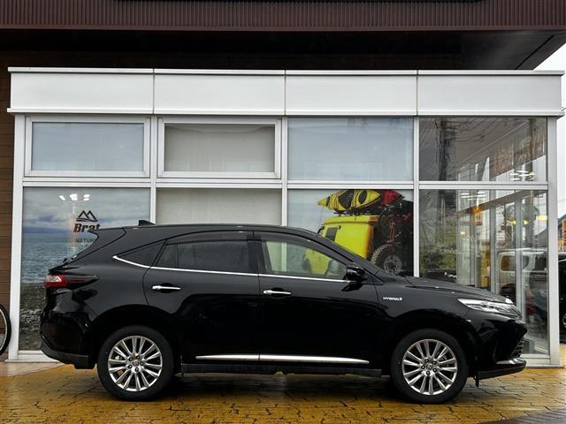 ハリアーハイブリッド プログレス　メタル　アンド　レザーパッケージ　ＪＢＬサウンドシステム　全方位カメラ　フルセグＴＶ　サンルーフ　コーナーセンサー　パワーバックドア　レザーシート　前席パワーシート　前席シートヒーター＆クーラー　ドライブレコーダー　ＥＴＣ２．０（4枚目）