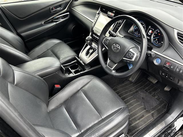 ハリアーハイブリッド プログレス　メタル　アンド　レザーパッケージ　ＪＢＬサウンドシステム　全方位カメラ　フルセグＴＶ　サンルーフ　コーナーセンサー　パワーバックドア　レザーシート　前席パワーシート　前席シートヒーター＆クーラー　ドライブレコーダー　ＥＴＣ２．０（18枚目）