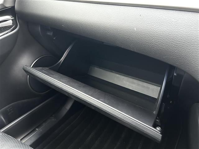 ハリアーハイブリッド プログレス　メタル　アンド　レザーパッケージ　ＪＢＬサウンドシステム　全方位カメラ　フルセグＴＶ　サンルーフ　コーナーセンサー　パワーバックドア　レザーシート　前席パワーシート　前席シートヒーター＆クーラー　ドライブレコーダー　ＥＴＣ２．０（38枚目）