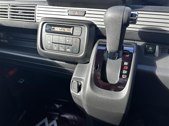 Ｎ－ＶＡＮ＋スタイル ファン　ワンオーナー　カロッツェリアナビ　バックカメラ　ワンセグＴＶ　ＬＥＤヘッドライト　オプショングリル　充電用ＵＳＢジャック　アクティブクルーズコントロール　プッシュスタート　スマートキー（13枚目）