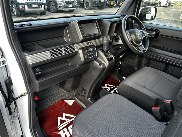 Ｎ－ＶＡＮ＋スタイル ファン　ワンオーナー　カロッツェリアナビ　バックカメラ　ワンセグＴＶ　ＬＥＤヘッドライト　オプショングリル　充電用ＵＳＢジャック　アクティブクルーズコントロール　プッシュスタート　スマートキー（22枚目）