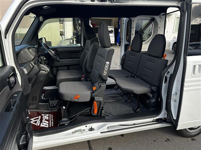 Ｎ－ＶＡＮ＋スタイル ファン　ワンオーナー　カロッツェリアナビ　バックカメラ　ワンセグＴＶ　ＬＥＤヘッドライト　オプショングリル　充電用ＵＳＢジャック　アクティブクルーズコントロール　プッシュスタート　スマートキー（27枚目）