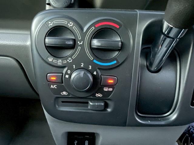 エブリイ ジョインターボ　１４ＡＷ　エクストリームＪ　ＸＪ０４　マックトレックエクストリームＲ／Ｔ　タナベ　リフトアップキット　ジムリイ　フェイスチェンジキット　ＪＩＶＥＲＹエンブレム　ナチュラルウッドハンドル　オートライト（6枚目）