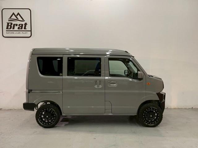 エブリイ ジョインターボ　１４ＡＷ　エクストリームＪ　ＸＪ０４　マックトレックエクストリームＲ／Ｔ　タナベ　リフトアップキット　ジムリイ　フェイスチェンジキット　ＪＩＶＥＲＹエンブレム　ナチュラルウッドハンドル　オートライト（22枚目）