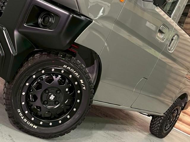 エブリイ ジョインターボ　１４ＡＷ　エクストリームＪ　ＸＪ０４　マックトレックエクストリームＲ／Ｔ　タナベ　リフトアップキット　ジムリイ　フェイスチェンジキット　ＪＩＶＥＲＹエンブレム　ナチュラルウッドハンドル　オートライト（33枚目）