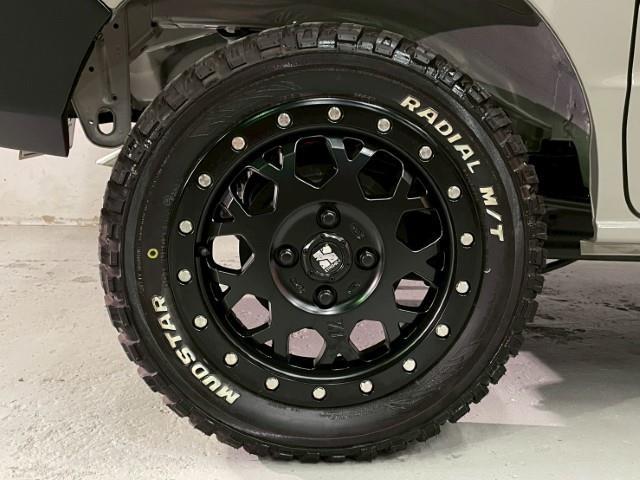 エブリイ ジョインターボ　１４ＡＷ　エクストリームＪ　ＸＪ０４　マックトレックエクストリームＲ／Ｔ　タナベ　リフトアップキット　ジムリイ　フェイスチェンジキット　ＪＩＶＥＲＹエンブレム　ナチュラルウッドハンドル　オートライト（34枚目）