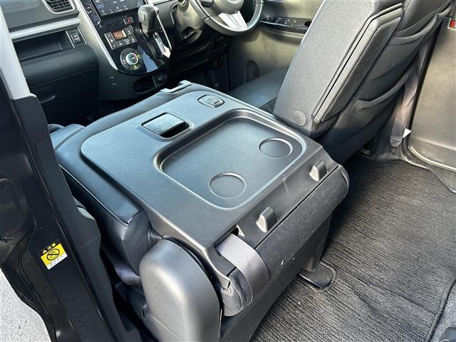 タント カスタムRS トップエディションSAIII 純正8インチナビ フルセグTV バックカメラ 両側電動スライドドア クリアランスソナー シートヒーター スマートアシスト アイドリングストップ ドライブレコーダー LEDヘッドライト ETC(32枚目)