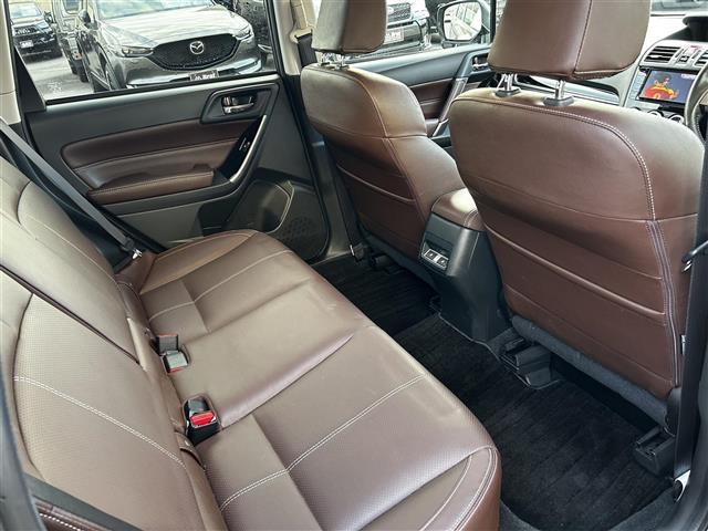 フォレスター S-リミテッド ブラウンレザーセレクション ワンオーナー 特別仕様車ブラウンレザーセレクション 純正ナビ フルセグTV バックカメラ レザーシート 前席パワーシート 全席シートヒーター ステアリングヒーター パドルシフト CURTヒッチメンバー(28枚目)
