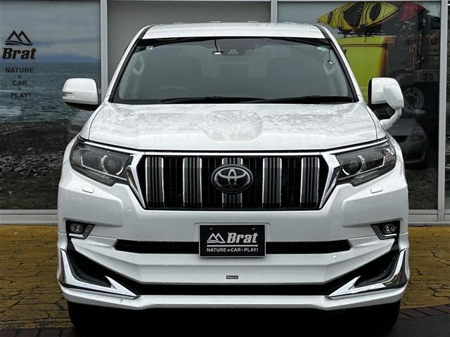 ランドクルーザープラド TX Lパッケージ 純正9インチナビ バックカメラ フルセグTV モデリスタエアロ レザーシート 前席パワーシート 前席シートヒーター&クーラー 電動格納サードシート LEDヘッドライト プッシュスタート スマートキー(2枚目)