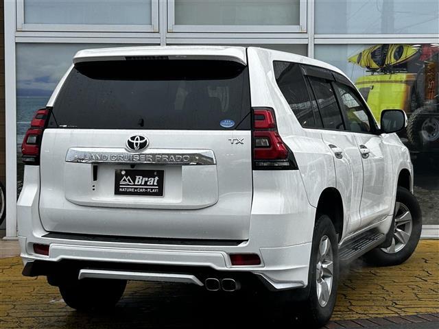 ランドクルーザープラド TX Lパッケージ 純正9インチナビ バックカメラ フルセグTV モデリスタエアロ レザーシート 前席パワーシート 前席シートヒーター&クーラー 電動格納サードシート LEDヘッドライト プッシュスタート スマートキー(8枚目)