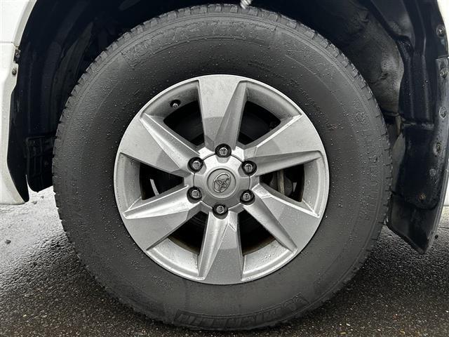 ランドクルーザープラド TX Lパッケージ 純正9インチナビ バックカメラ フルセグTV モデリスタエアロ レザーシート 前席パワーシート 前席シートヒーター&クーラー 電動格納サードシート LEDヘッドライト プッシュスタート スマートキー(9枚目)