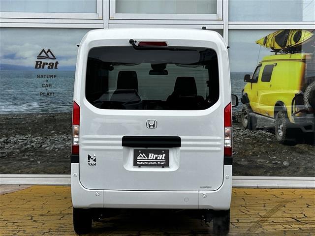 Ｎ－ＶＡＮ ファン　スタイル＋ネイチャー　特別仕様車　ナビ取付スペシャルパッケージ　充電用ＵＳＢジャック　フロントシートアームレスト　ヒーテッドドアミラー　プッシュスタート　スマートキー　ＬＥＤヘッドライト（7枚目）