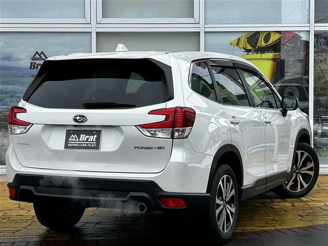 フォレスター プレミアム　ワンオーナー　純正８インチナビ　フルセグＴＶ　左サイド、バックカメラ　ドライブレコーダー　ハーフレザーシート　前席パワーシート　全席シートヒーター　ステアリングヒーター　クルーズコントロール（8枚目）