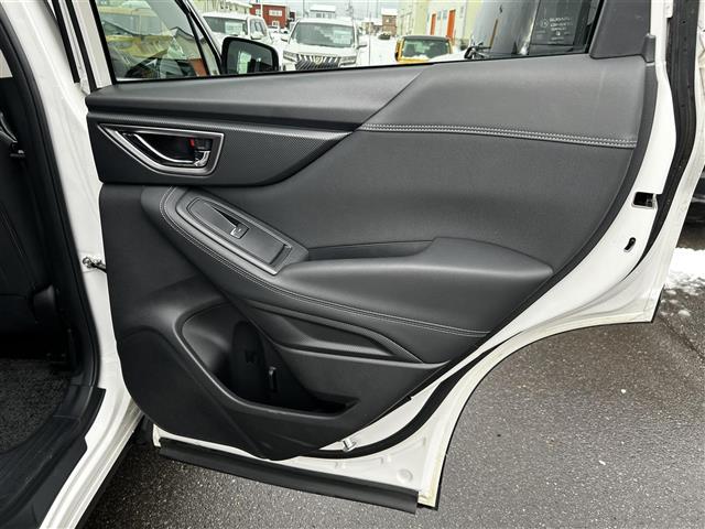 フォレスター プレミアム　ワンオーナー　純正８インチナビ　フルセグＴＶ　左サイド、バックカメラ　ドライブレコーダー　ハーフレザーシート　前席パワーシート　全席シートヒーター　ステアリングヒーター　クルーズコントロール（32枚目）