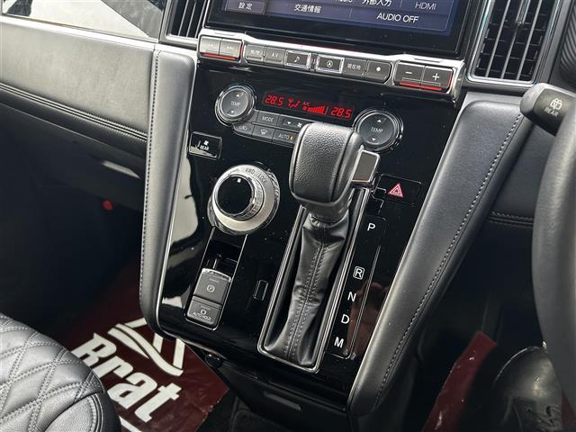 デリカＤ：５ ブラックエディション　アルパイン１１インチナビ　フリップダウンモニター　アラウンドビューモニター　フルセグ　黒革シート　前席シートヒーター　ステアリングヒーター　両側パワースライドドア　パワーバックドア　コーナーセンサー（13枚目）