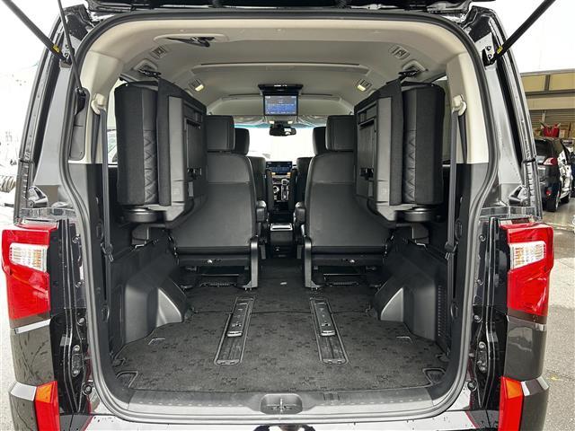 デリカＤ：５ ブラックエディション　アルパイン１１インチナビ　フリップダウンモニター　アラウンドビューモニター　フルセグ　黒革シート　前席シートヒーター　ステアリングヒーター　両側パワースライドドア　パワーバックドア　コーナーセンサー（32枚目）