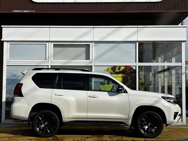 ランドクルーザープラド ＴＸ　Ｌパッケージ・ブラックエディション　メーカーオプションナビ　全方位カメラ　フルセグＴＶ　マルチテレインモニター　サンルーフ　アドミレイションエアロ（前後）　ＲＡＹＳ２０インチアルミホイール　コーナーセンサー　デジタルインナーミラー（4枚目）