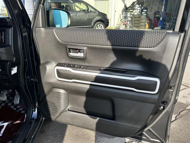 ハスラー ハイブリッドＸターボ　純正メーカーナビ　フルセグＴＶ　全方位カメラ　クルーズコントロール　前席シートヒーター　アイドリングストップ　パドルシフト　ＬＥＤヘッドライト　ＬＥＤフォグランプ　プッシュスタート　スマートキー（19枚目）