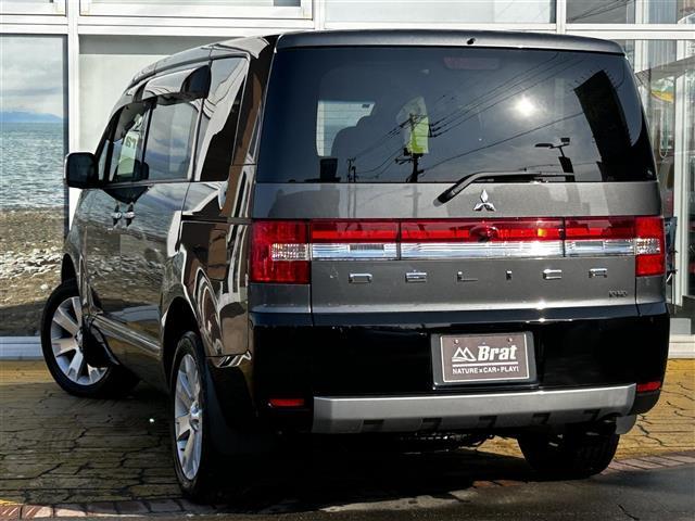 デリカＤ：５ Ｄ　プレミアム　純正ナビゲーション　ロックフォードサウンドシステム　フルセグＴＶ　フロント、左サイド、バックカメラ　両側パワースライドドア　パワーバックドア　前席シートヒーター　運転席パワーシート　ドライブレコーダー（6枚目）