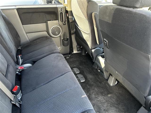 デリカＤ：５ Ｄ　プレミアム　純正ナビゲーション　ロックフォードサウンドシステム　フルセグＴＶ　フロント、左サイド、バックカメラ　両側パワースライドドア　パワーバックドア　前席シートヒーター　運転席パワーシート　ドライブレコーダー（24枚目）