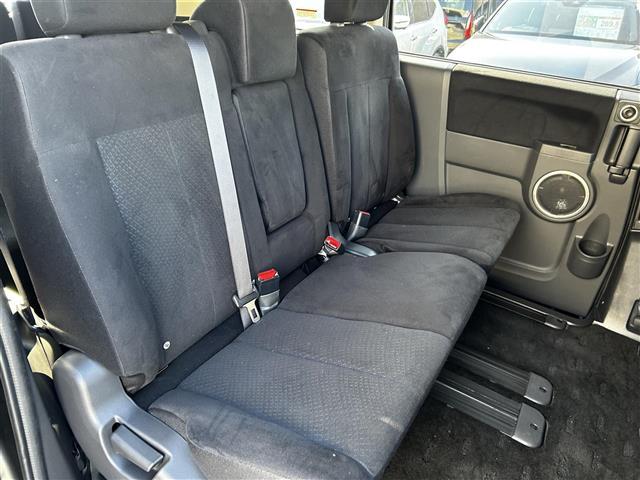 デリカＤ：５ Ｄ　プレミアム　純正ナビゲーション　ロックフォードサウンドシステム　フルセグＴＶ　フロント、左サイド、バックカメラ　両側パワースライドドア　パワーバックドア　前席シートヒーター　運転席パワーシート　ドライブレコーダー（25枚目）