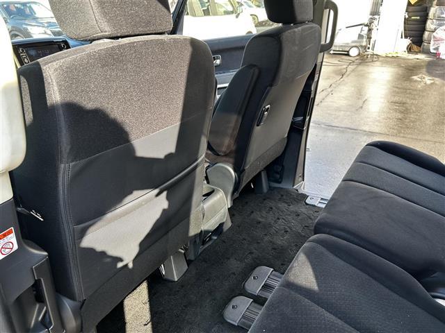 デリカＤ：５ Ｄ　プレミアム　純正ナビゲーション　ロックフォードサウンドシステム　フルセグＴＶ　フロント、左サイド、バックカメラ　両側パワースライドドア　パワーバックドア　前席シートヒーター　運転席パワーシート　ドライブレコーダー（26枚目）