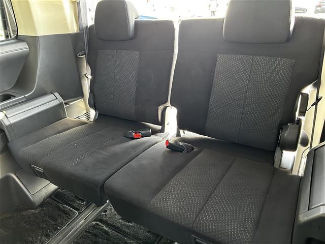 デリカＤ：５ Ｄ　プレミアム　純正ナビゲーション　ロックフォードサウンドシステム　フルセグＴＶ　フロント、左サイド、バックカメラ　両側パワースライドドア　パワーバックドア　前席シートヒーター　運転席パワーシート　ドライブレコーダー（30枚目）