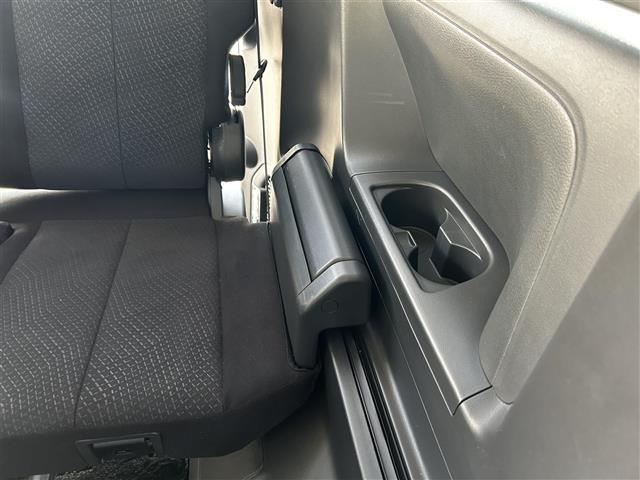 デリカＤ：５ Ｄ　プレミアム　純正ナビゲーション　ロックフォードサウンドシステム　フルセグＴＶ　フロント、左サイド、バックカメラ　両側パワースライドドア　パワーバックドア　前席シートヒーター　運転席パワーシート　ドライブレコーダー（33枚目）