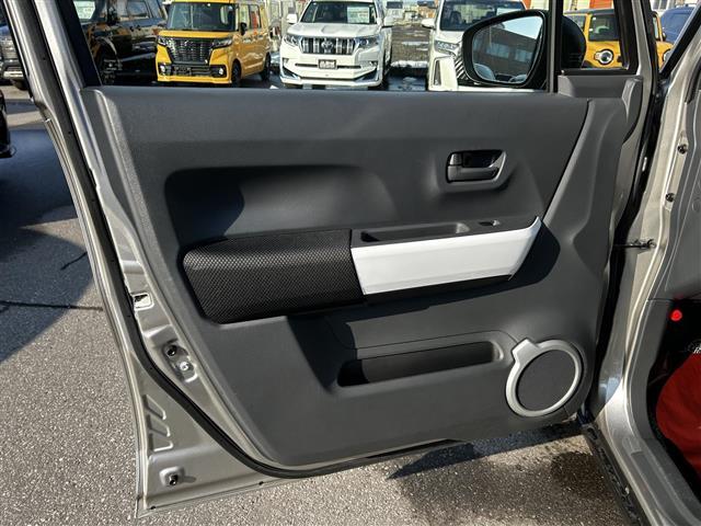 ハスラー Ｘターボ　純正ナビ　ワンセグＴＶ　バックカメラ　運転席シートヒーター　ヨコハマジオランダータイヤ　ドライブレコーダー　プッシュスタート　スマートキー　ＨＩＤヘッドライト（32枚目）