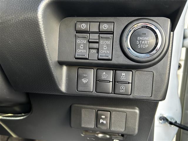 ルーミー カスタムＧ　純正ディスプレィオーディオ　全方位カメラ　フルセグＴＶ（走行中視聴可能）　両側パワースライドドア　クルーズコントロール　前席シートヒーター　ドライブレコーダー　コーナーセンサー　純正エンジンスターター（19枚目）