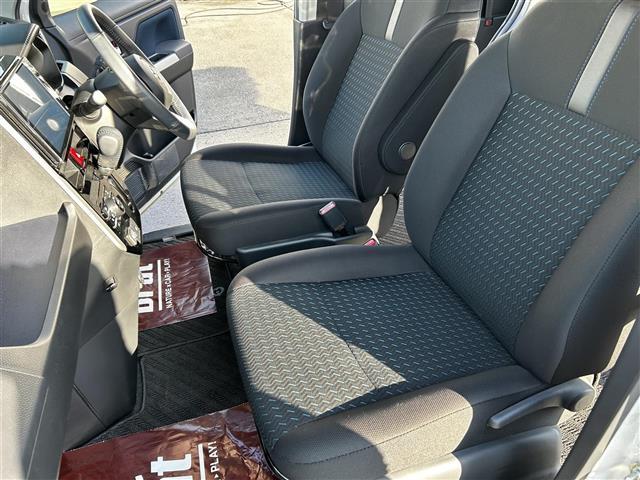 ルーミー カスタムＧ　純正ディスプレィオーディオ　全方位カメラ　フルセグＴＶ（走行中視聴可能）　両側パワースライドドア　クルーズコントロール　前席シートヒーター　ドライブレコーダー　コーナーセンサー　純正エンジンスターター（24枚目）