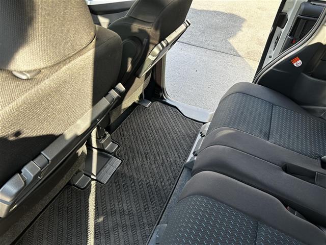 ルーミー カスタムＧ　純正ディスプレィオーディオ　全方位カメラ　フルセグＴＶ（走行中視聴可能）　両側パワースライドドア　クルーズコントロール　前席シートヒーター　ドライブレコーダー　コーナーセンサー　純正エンジンスターター（28枚目）