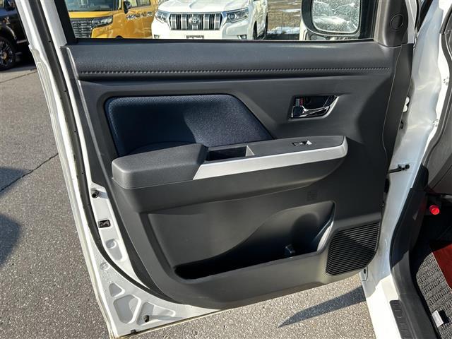 ルーミー カスタムＧ　純正ディスプレィオーディオ　全方位カメラ　フルセグＴＶ（走行中視聴可能）　両側パワースライドドア　クルーズコントロール　前席シートヒーター　ドライブレコーダー　コーナーセンサー　純正エンジンスターター（39枚目）