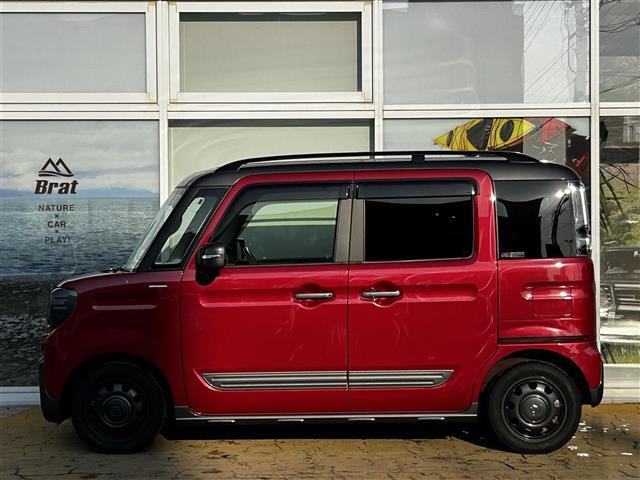 スペーシアギア ハイブリッドＸＺ　ターボ　カロッツェリア８インチナビ　全方位カメラ　フルセグＴＶ　左右リア席モニター　両側電動スライドドア　前席シートヒーター　ヘッドアップディスプレイ　クルーズコントロール　ドライブレコーダー（5枚目）