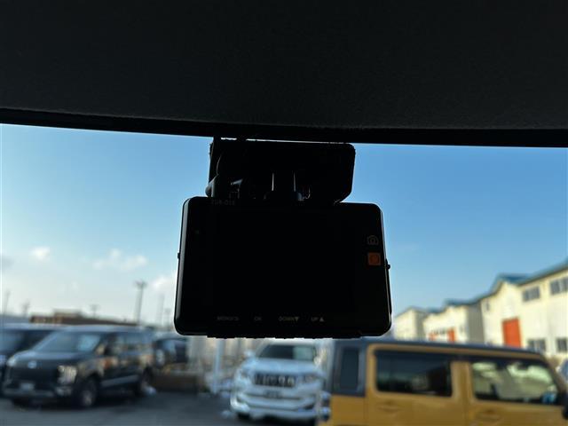 スペーシアギア ハイブリッドＸＺ　ターボ　カロッツェリア８インチナビ　全方位カメラ　フルセグＴＶ　左右リア席モニター　両側電動スライドドア　前席シートヒーター　ヘッドアップディスプレイ　クルーズコントロール　ドライブレコーダー（35枚目）