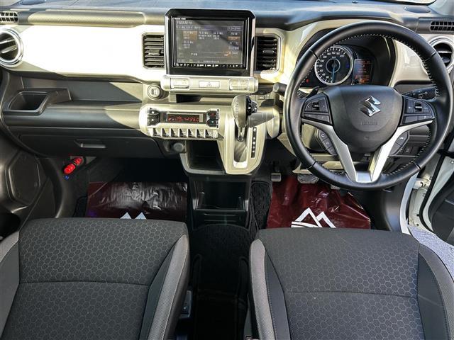 パナソニック８インチナビ　全方位カメラ　フルセグＴＶ　クルーズコントロール　ドアミラーヒーター　前席シートヒーター　ドライブレコーダー　ビルトインＥＴＣ　プッシュスタート　スマートキー