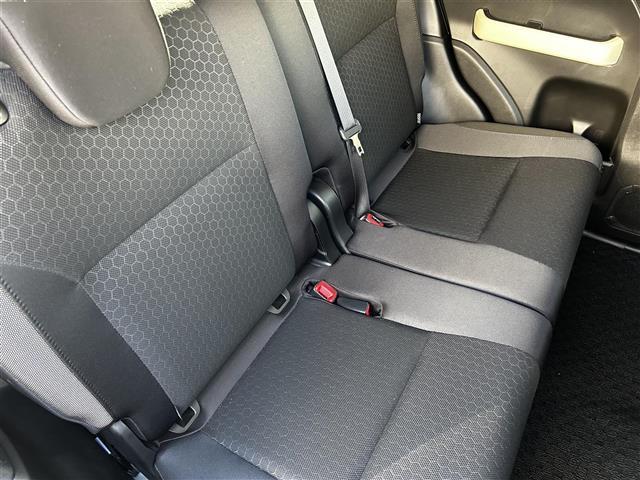 パナソニック８インチナビ　全方位カメラ　フルセグＴＶ　クルーズコントロール　ドアミラーヒーター　前席シートヒーター　ドライブレコーダー　ビルトインＥＴＣ　プッシュスタート　スマートキー