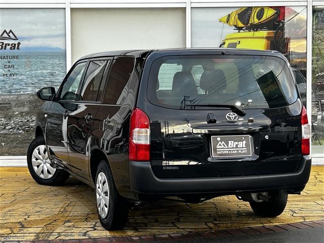 プロボックス Ｆ　純正ナビ　バックカメラ　フルセグＴＶ　プライバシーガラス　電動格納ドアミラー　アクセサリーコンセント　寒冷地仕様　充電用ＵＳＢ　キーレス　ＥＴＣ（6枚目）