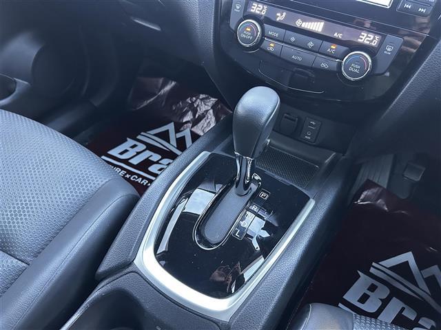 エクストレイル 20Xt エマージェンシーブレーキパッケージ 純正ナビ アラウンドビューモニター フルセグTV 前席シートヒーター パワーバックドア コーナーセンサー プッシュスタート スマートキー ETC(13枚目)