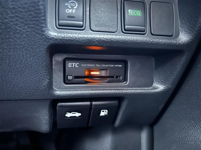 エクストレイル 20Xt エマージェンシーブレーキパッケージ 純正ナビ アラウンドビューモニター フルセグTV 前席シートヒーター パワーバックドア コーナーセンサー プッシュスタート スマートキー ETC(19枚目)