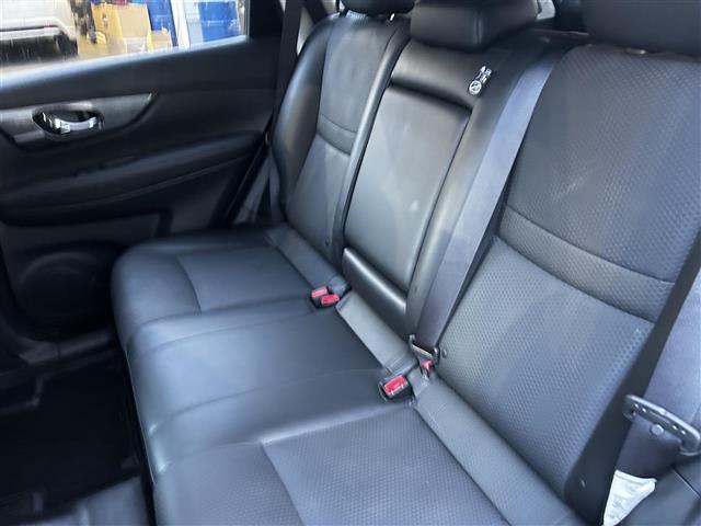 エクストレイル 20Xt エマージェンシーブレーキパッケージ 純正ナビ アラウンドビューモニター フルセグTV 前席シートヒーター パワーバックドア コーナーセンサー プッシュスタート スマートキー ETC(27枚目)