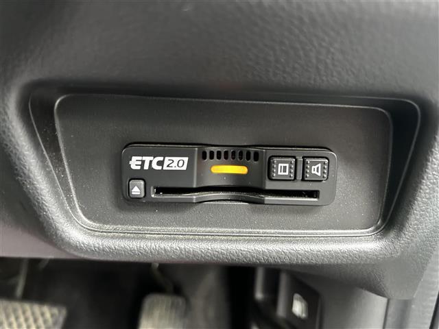 オデッセイ アブソルート・ホンダセンシング　ワンオーナー　純正９インチプレミアムインターナビ　バックカメラ　フルセグＴＶ　フリップダウンモニター　両側パワースライドドア　運転席パワーシート　純正エンジンスターター（18枚目）