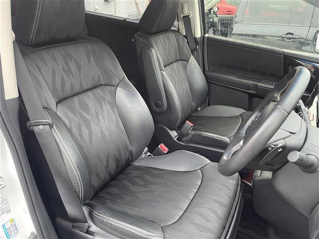 オデッセイ アブソルート・ホンダセンシング　ワンオーナー　純正９インチプレミアムインターナビ　バックカメラ　フルセグＴＶ　フリップダウンモニター　両側パワースライドドア　運転席パワーシート　純正エンジンスターター（22枚目）