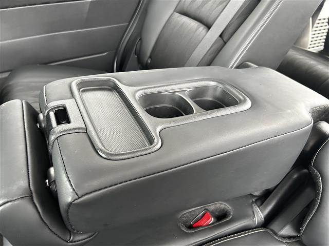 オデッセイ アブソルート・ホンダセンシング　ワンオーナー　純正９インチプレミアムインターナビ　バックカメラ　フルセグＴＶ　フリップダウンモニター　両側パワースライドドア　運転席パワーシート　純正エンジンスターター（29枚目）