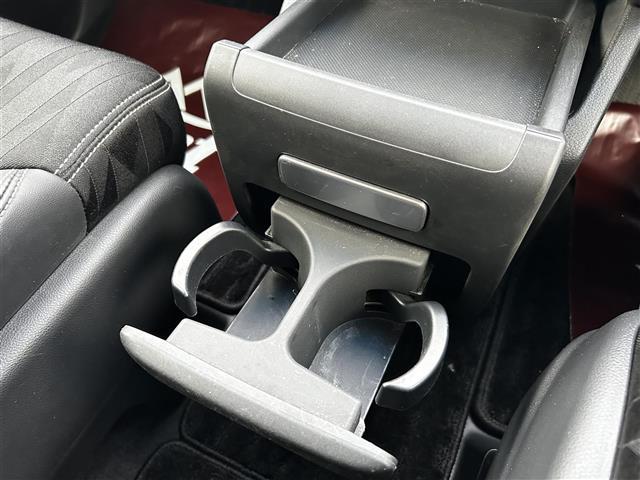 オデッセイ アブソルート・ホンダセンシング　ワンオーナー　純正９インチプレミアムインターナビ　バックカメラ　フルセグＴＶ　フリップダウンモニター　両側パワースライドドア　運転席パワーシート　純正エンジンスターター（35枚目）